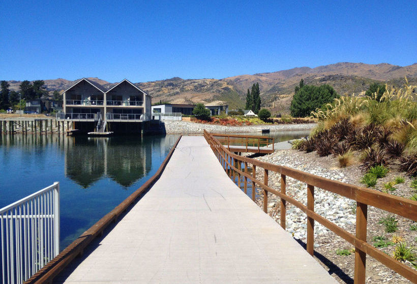 Heritage Boutique Lake Resort 11