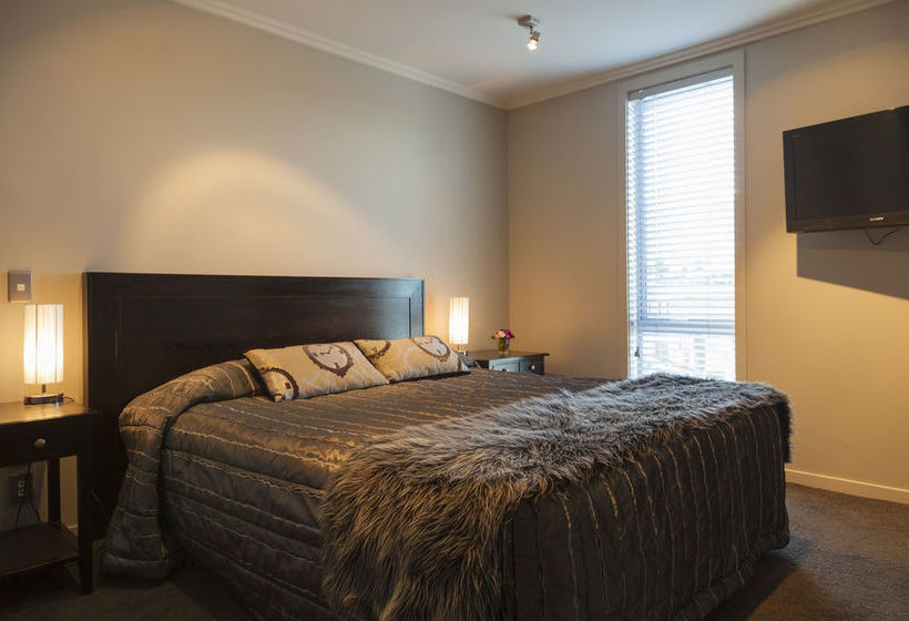 Heritage Boutique Lake Resort 14