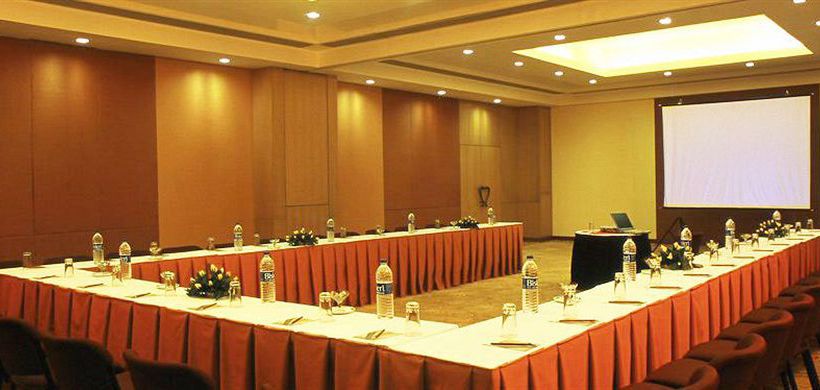 Fariyas Resort Lonavala 14