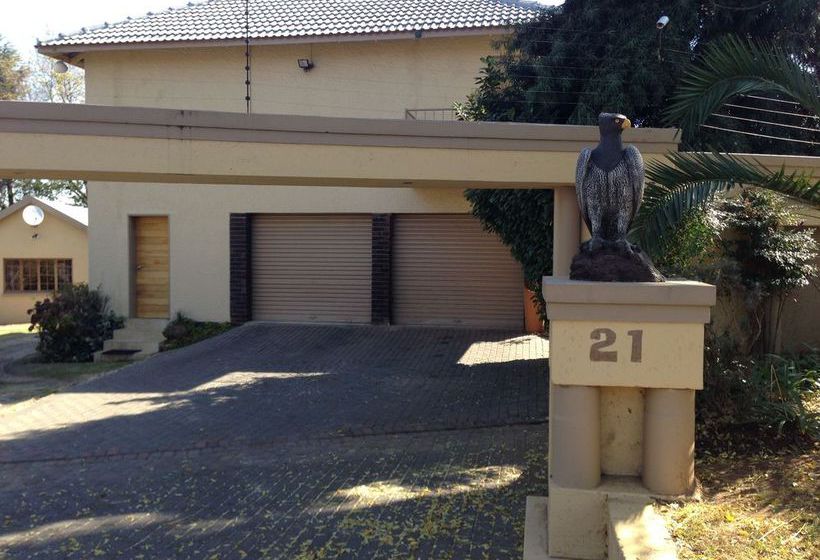 Bed and Breakfast Eagle Crest Executive Lodge 1