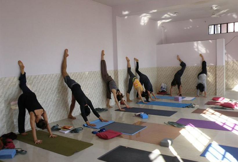 Hotel Hill Top Swiss Cottage Uttar Pradesh