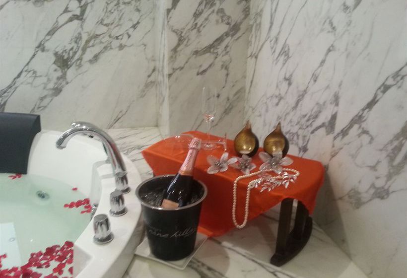 Hotel Avaas Lifestyle 13