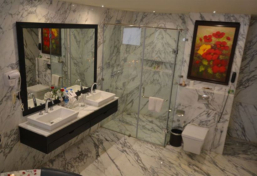 Hotel Avaas Lifestyle 8