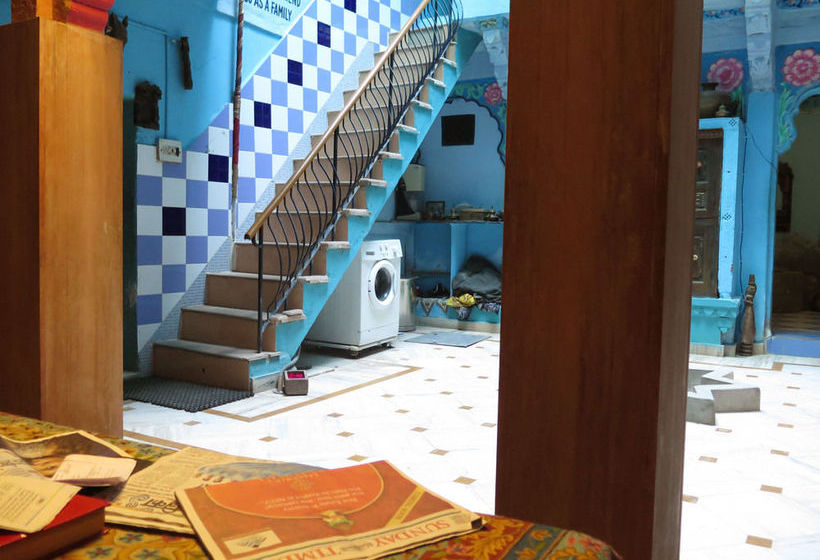 Hotel Yogi's Guest House 5