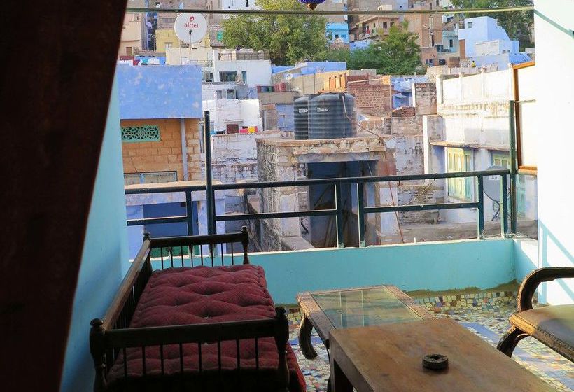 Hotel Yogi's Guest House 6