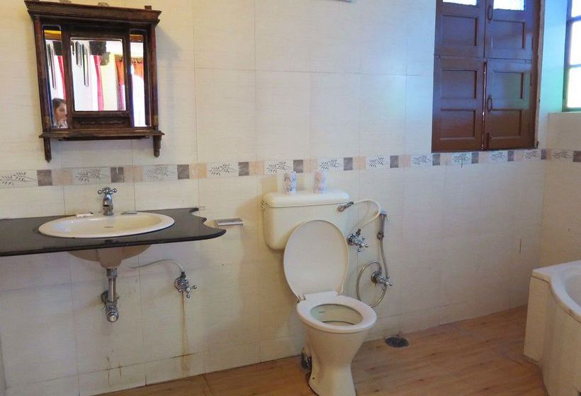 Hotel Yogi's Guest House 8