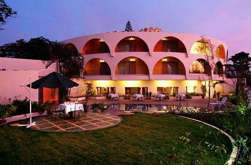 Hotel Sahil Sarovar Portico 2