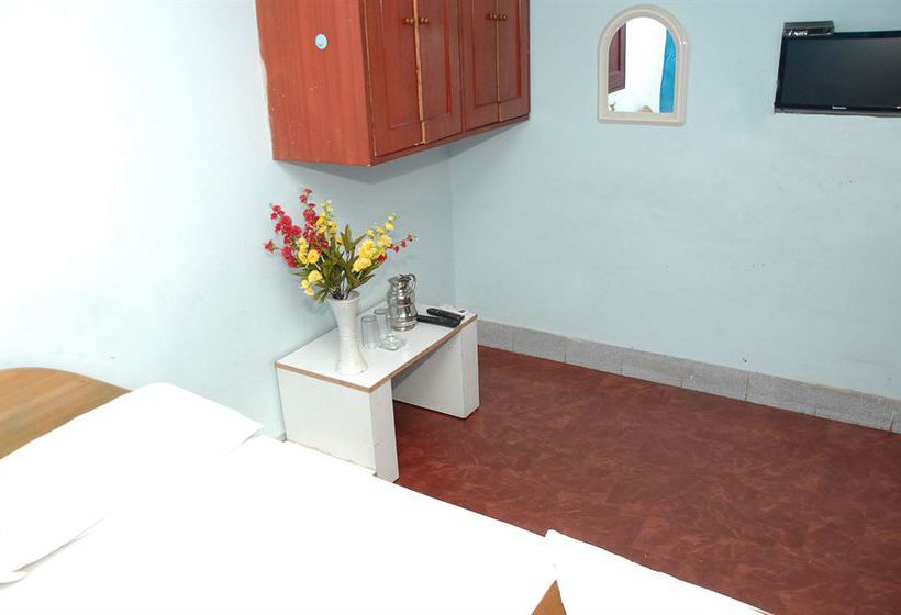 Hotel Elegant Guest House 12