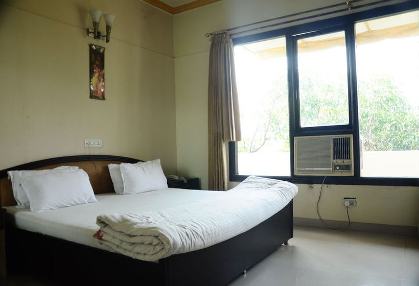 Hotel Downtown Suites Amritsar