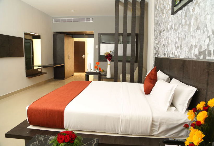 Hotel Gold Ray Residency 1