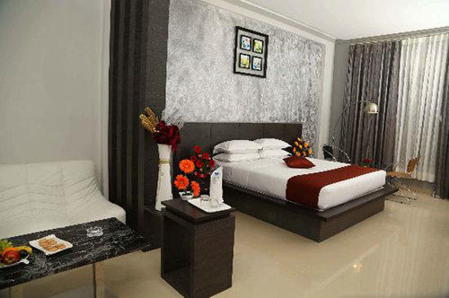 Hotel Gold Ray Residency 7