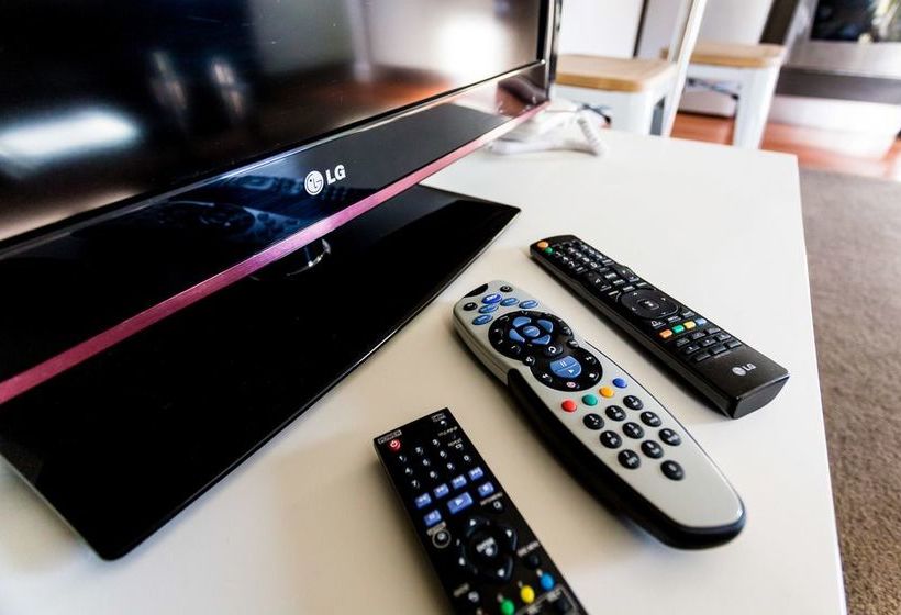 Whistler Holiday Apartments 14