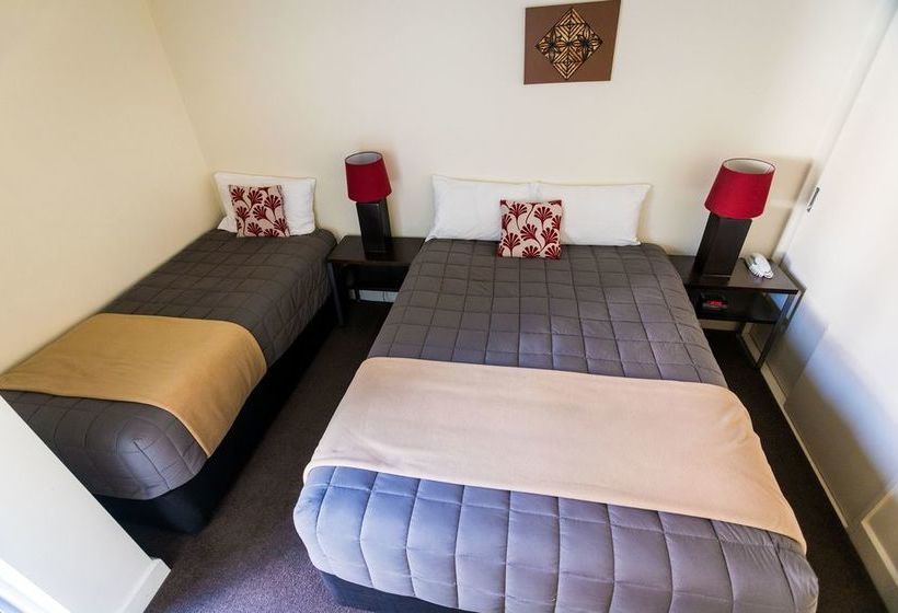 Whistler Holiday Apartments 3