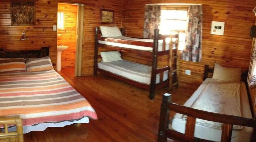 Hostel Lungile Lodge Beachfront Backpackers 12