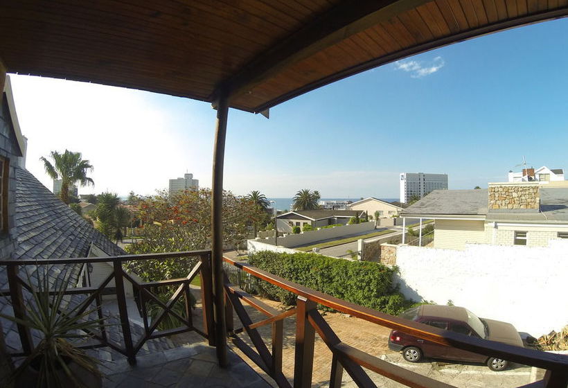 Hostel Lungile Lodge Beachfront Backpackers 6