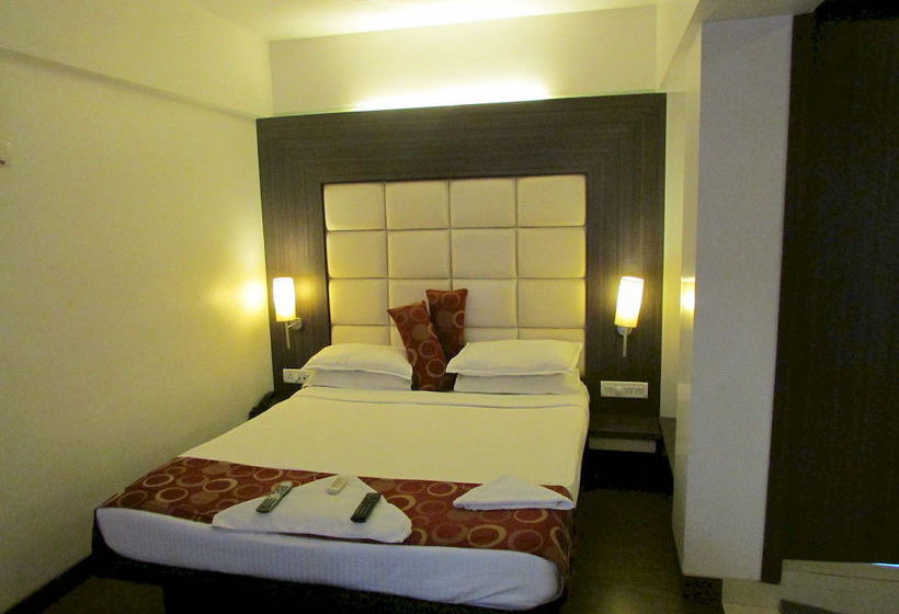 Hotel Mourya Residency 16