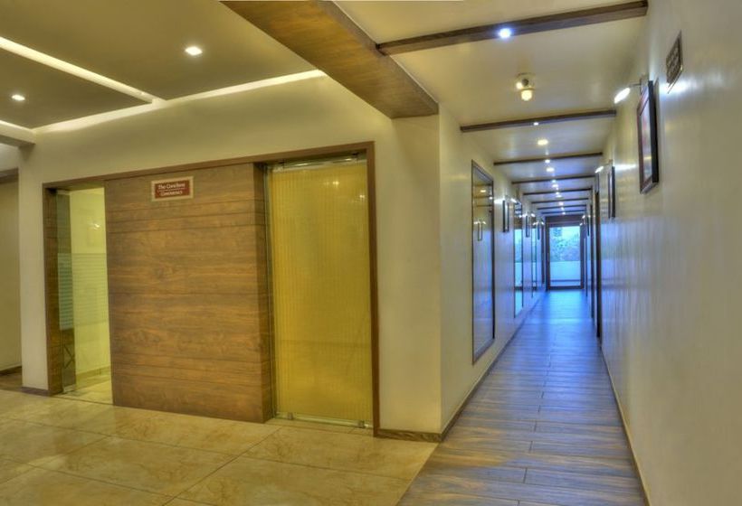 Hotel Aaram Orchard 1