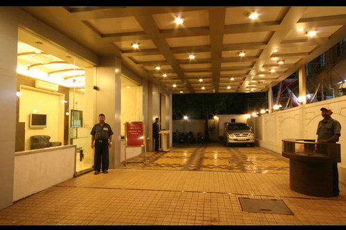 Hotel Dhiraj 11