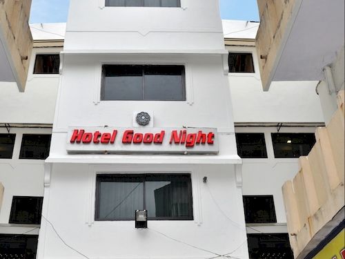 Hotel Good Night 19