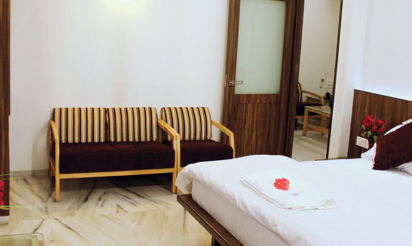 Hotel Grand Ambience 11