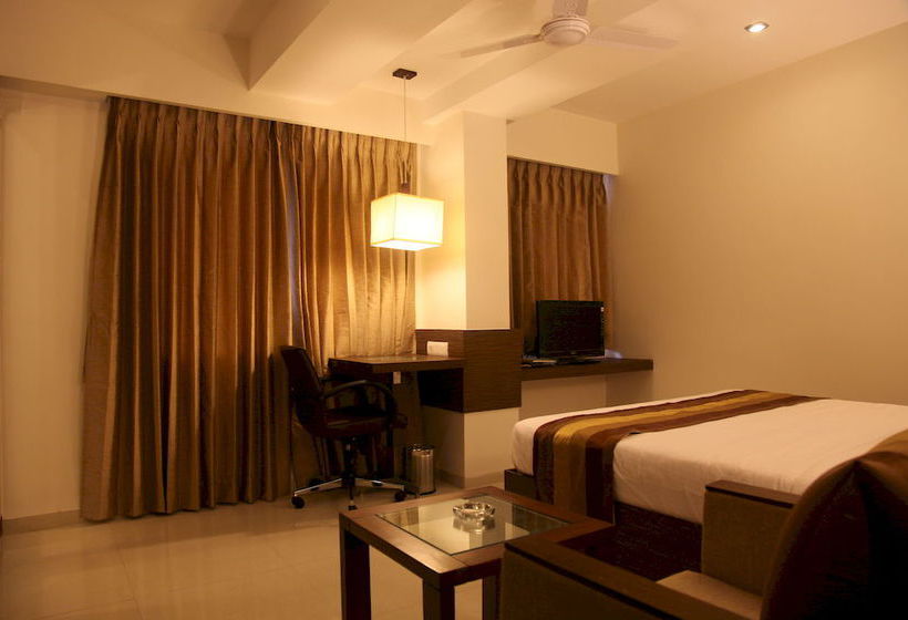 Hotel Le Grande Residency 1