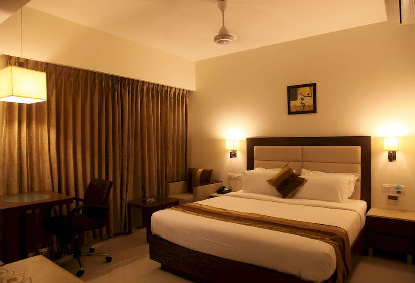 Hotel Le Grande Residency 2