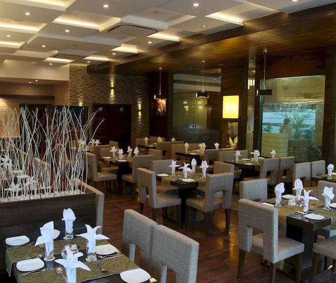 Hotel Le Grande Residency 6