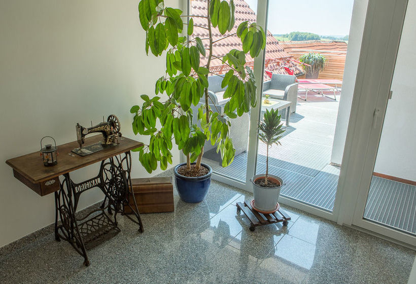 Pension Landgasthof Zum Weberhans 15