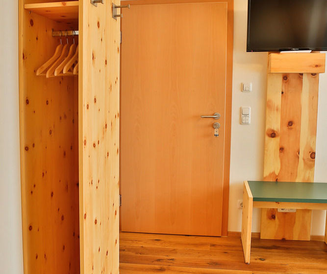 Pension Landgasthof Zum Weberhans 7