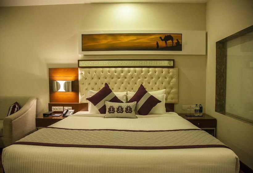 The Grand Hira Hotel & Resort Neemrana 12