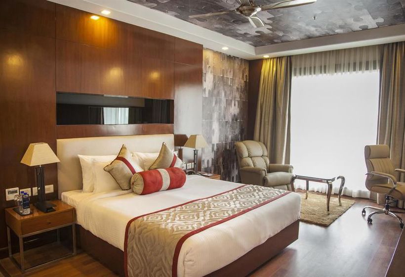 The Grand Hira Hotel & Resort Neemrana 3