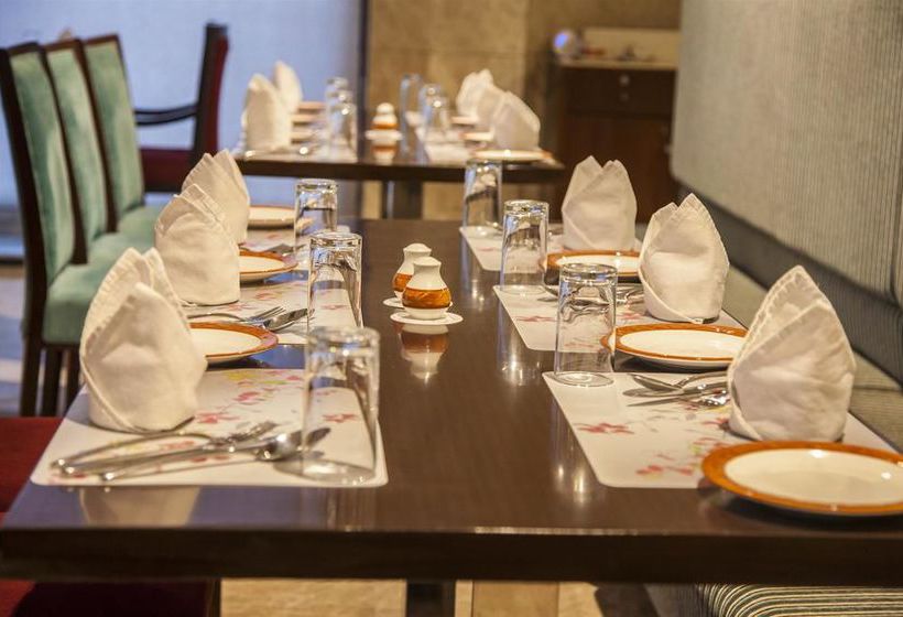 The Grand Hira Hotel & Resort Neemrana 6