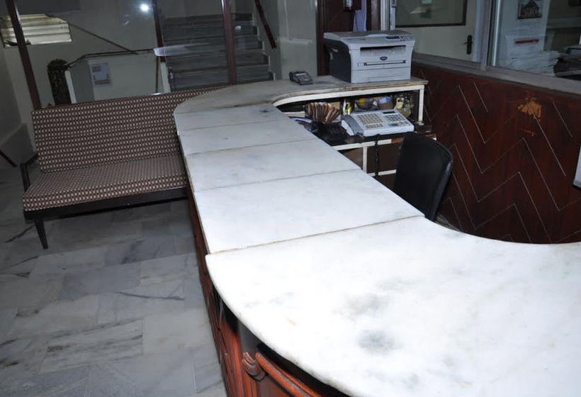 Hotel Maya Deluxe 10