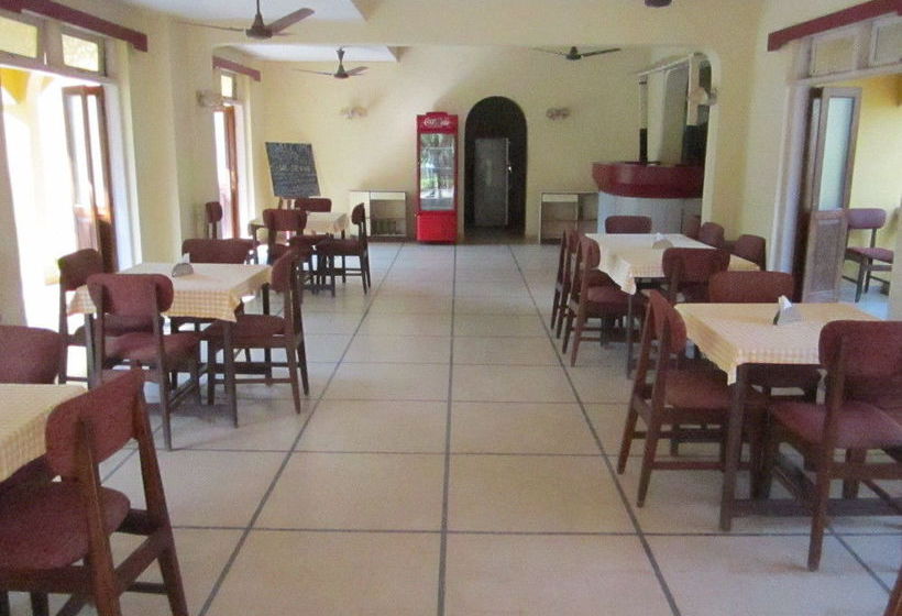 Carina Beach Resort 15