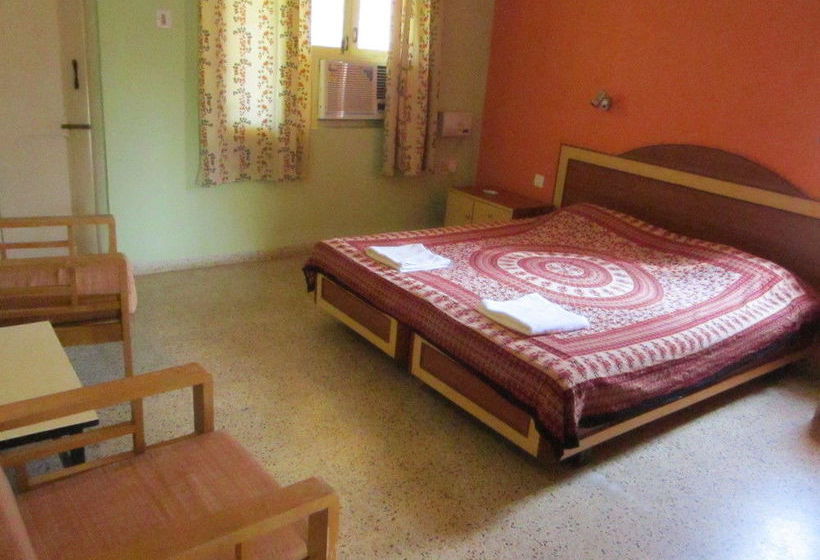 Carina Beach Resort 4