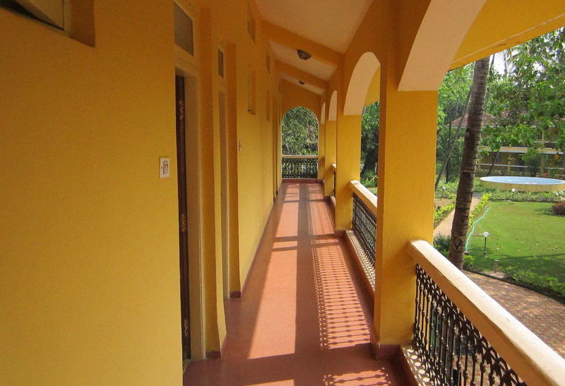 Carina Beach Resort 8