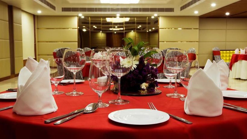 Golden Tulip Vasundhara Hotel And Suites 15