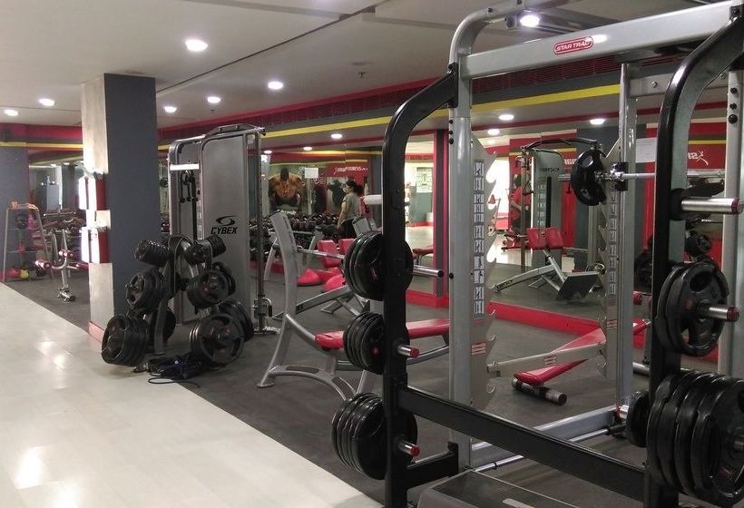 Golden Tulip Vasundhara Hotel And Suites 18