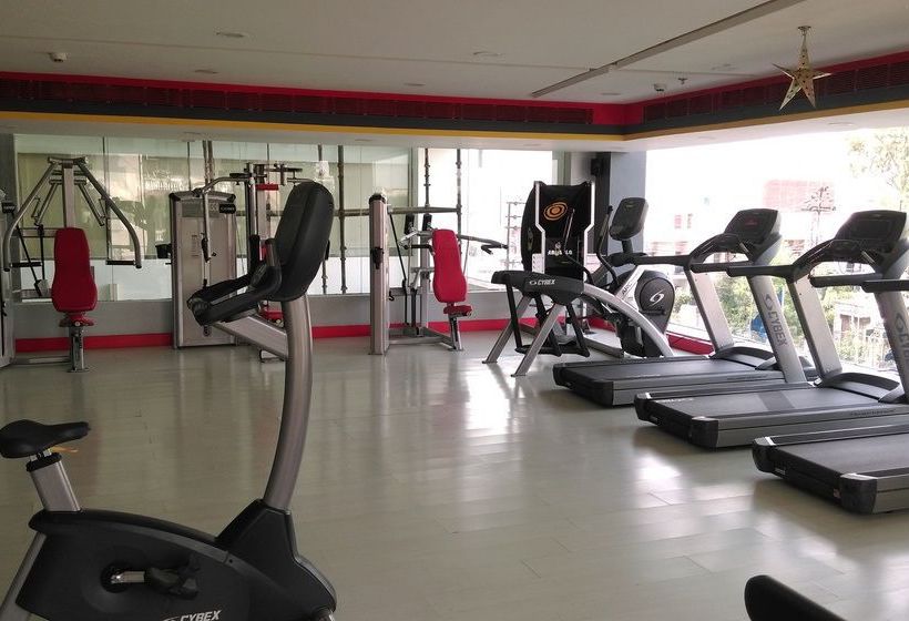 Golden Tulip Vasundhara Hotel And Suites 19