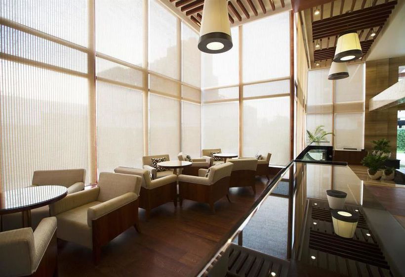 Golden Tulip Vasundhara Hotel And Suites 8