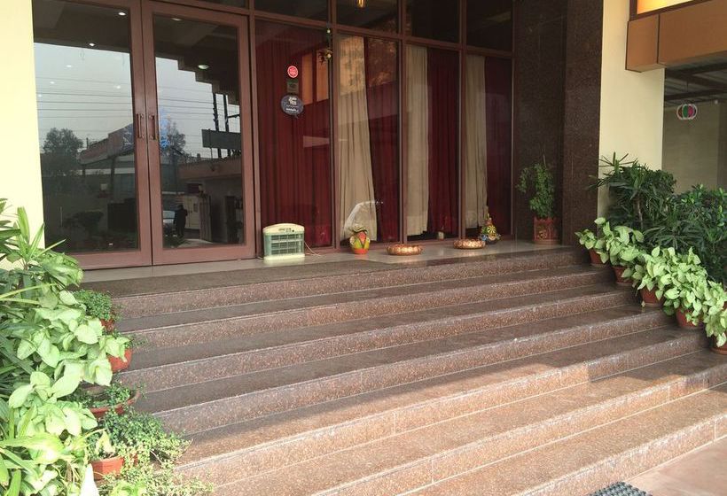 Hotel Maiden Residency 10