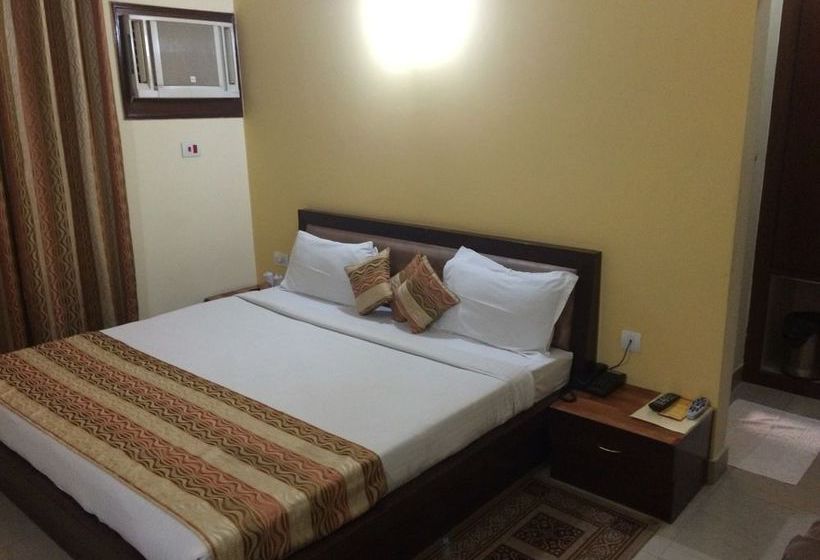 Hotel Maiden Residency 7