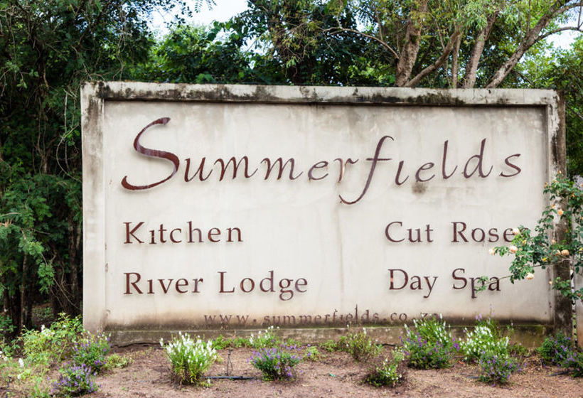 Hotel Summerfields River Lodge & Rose Spa 13
