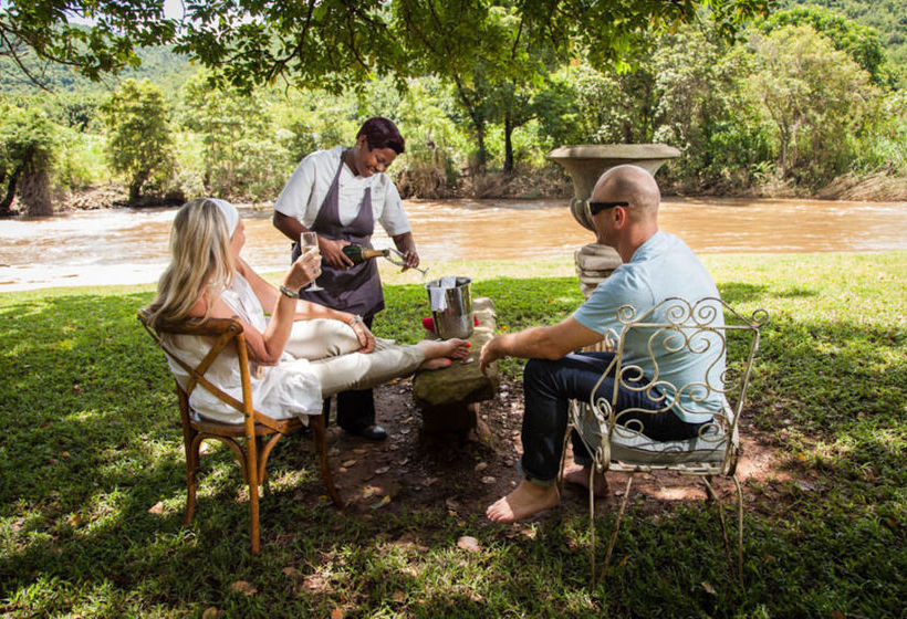 Hotel Summerfields River Lodge & Rose Spa 4