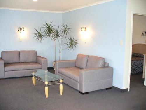 Motel Pacific Harbour Motor Inn Lodge 1