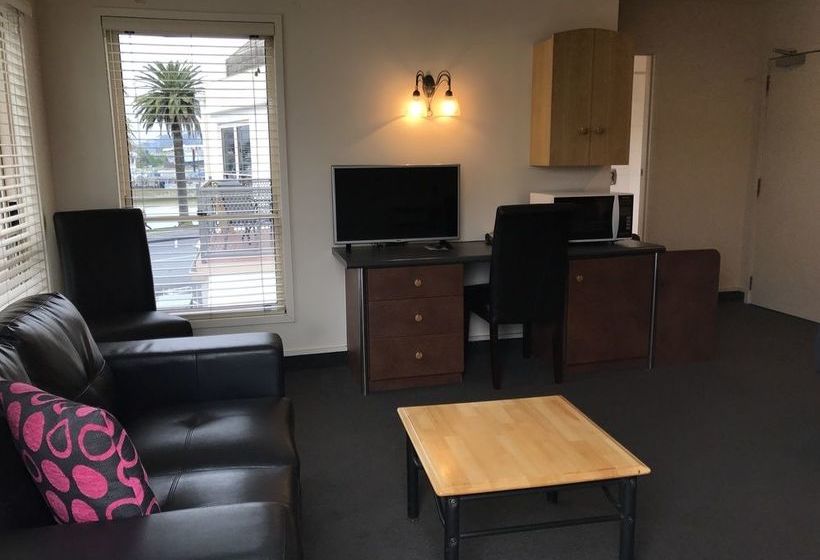 Motel Pacific Harbour Motor Inn Lodge 10