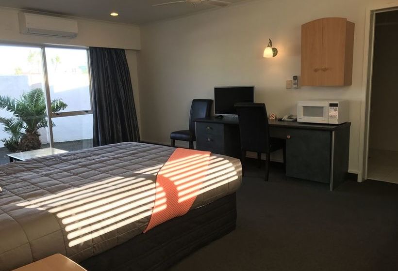 Motel Pacific Harbour Motor Inn Lodge 14