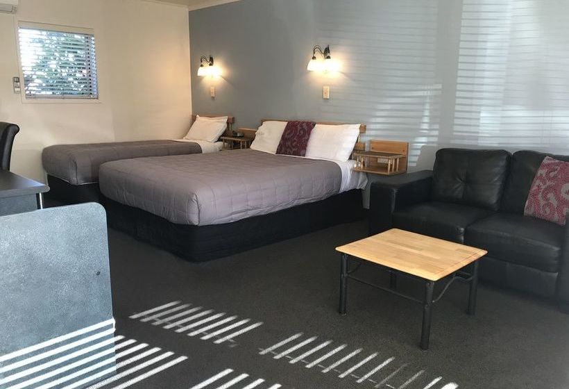 Motel Pacific Harbour Motor Inn Lodge 7