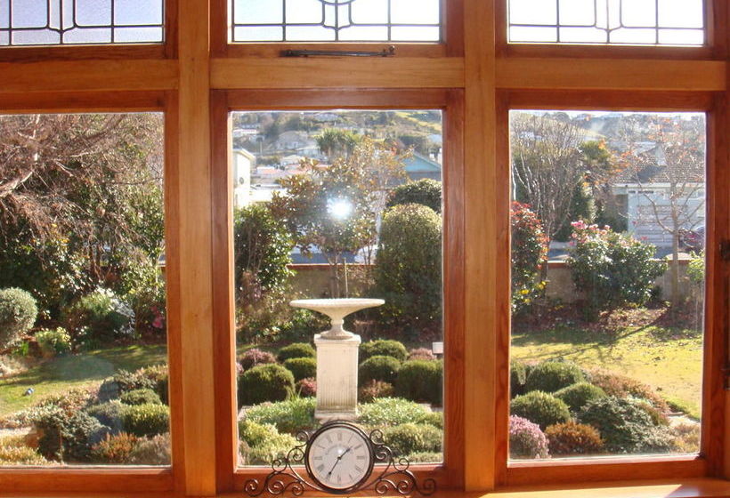 Highway House Boutique B&b 12