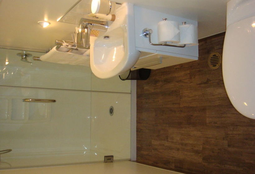 Highway House Boutique B&b 6